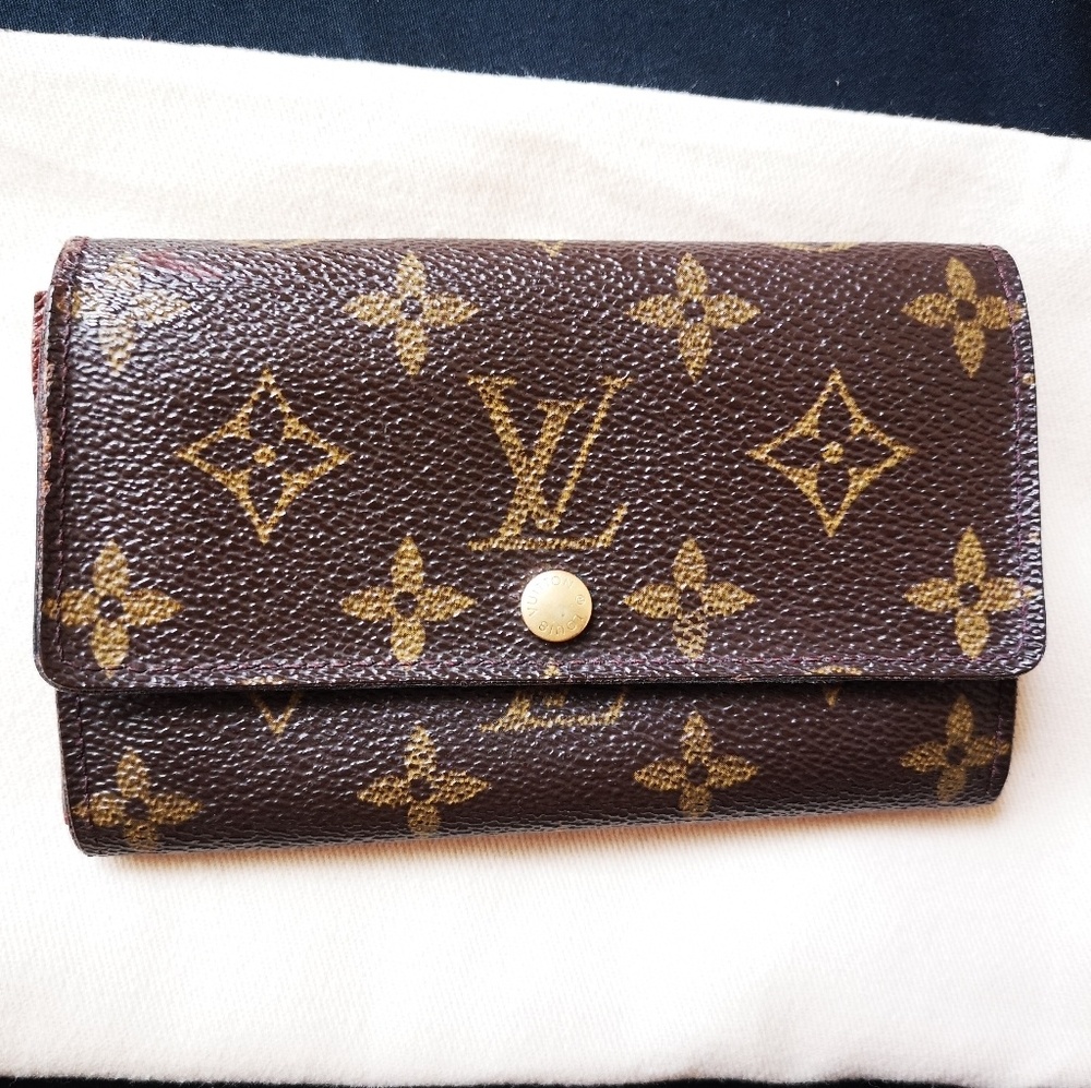 Louis Vuitton Vintage wallet
